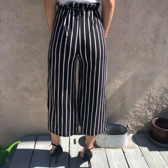 Tie waist striped capri pants - Picture 3 of 4